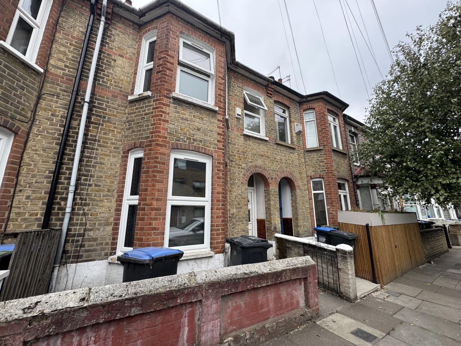 House Alpha Road in Greater London