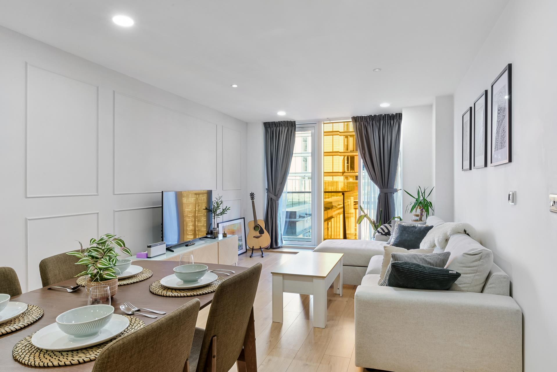 Flat Millharbour in Greater London