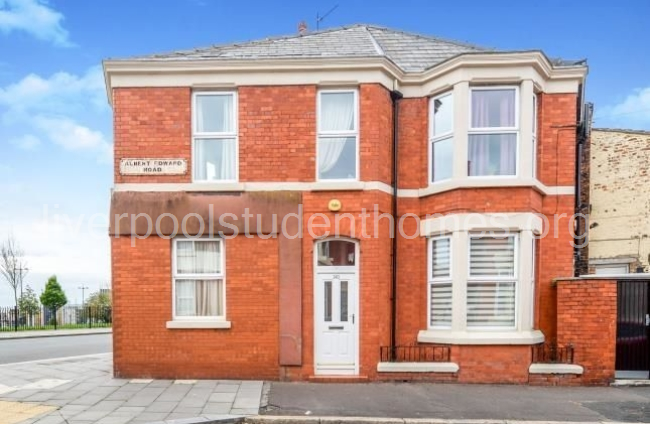 Flat Shaw Street in Liverpool