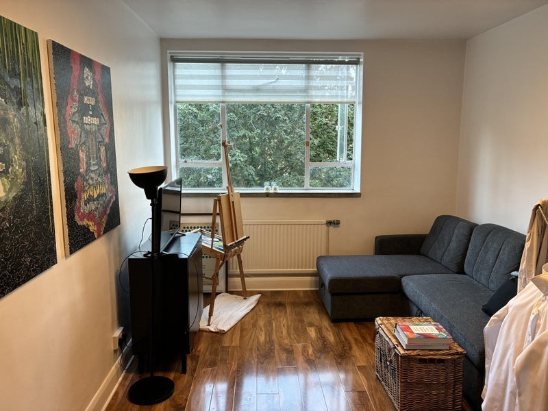 Room Holford Street in Greater London