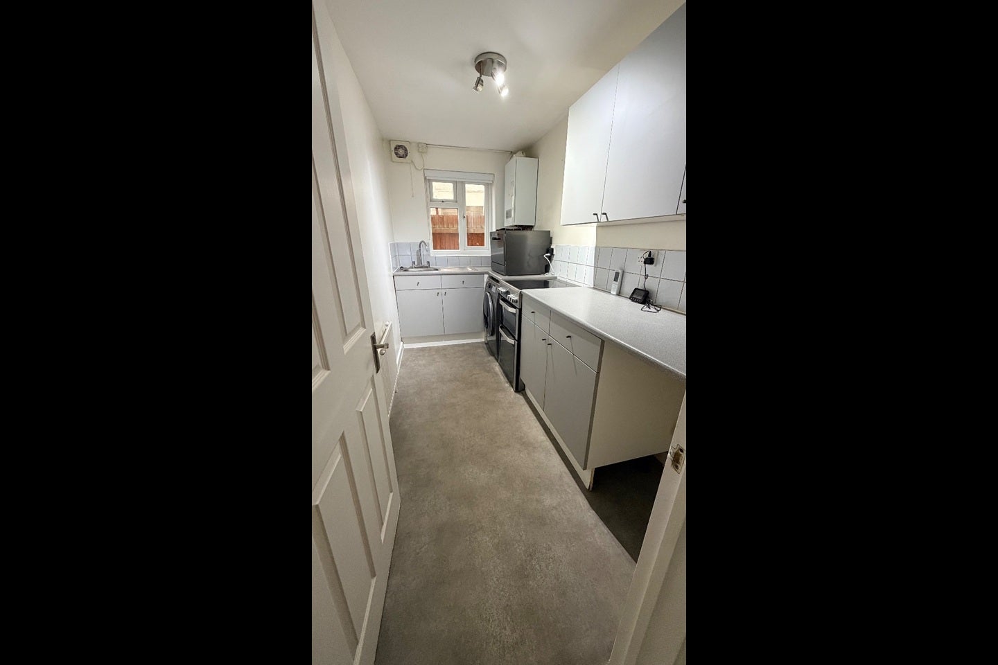 Flat Kellaway Road in Chatham
