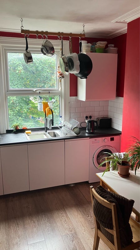 Room Cotswold Road in Bristol