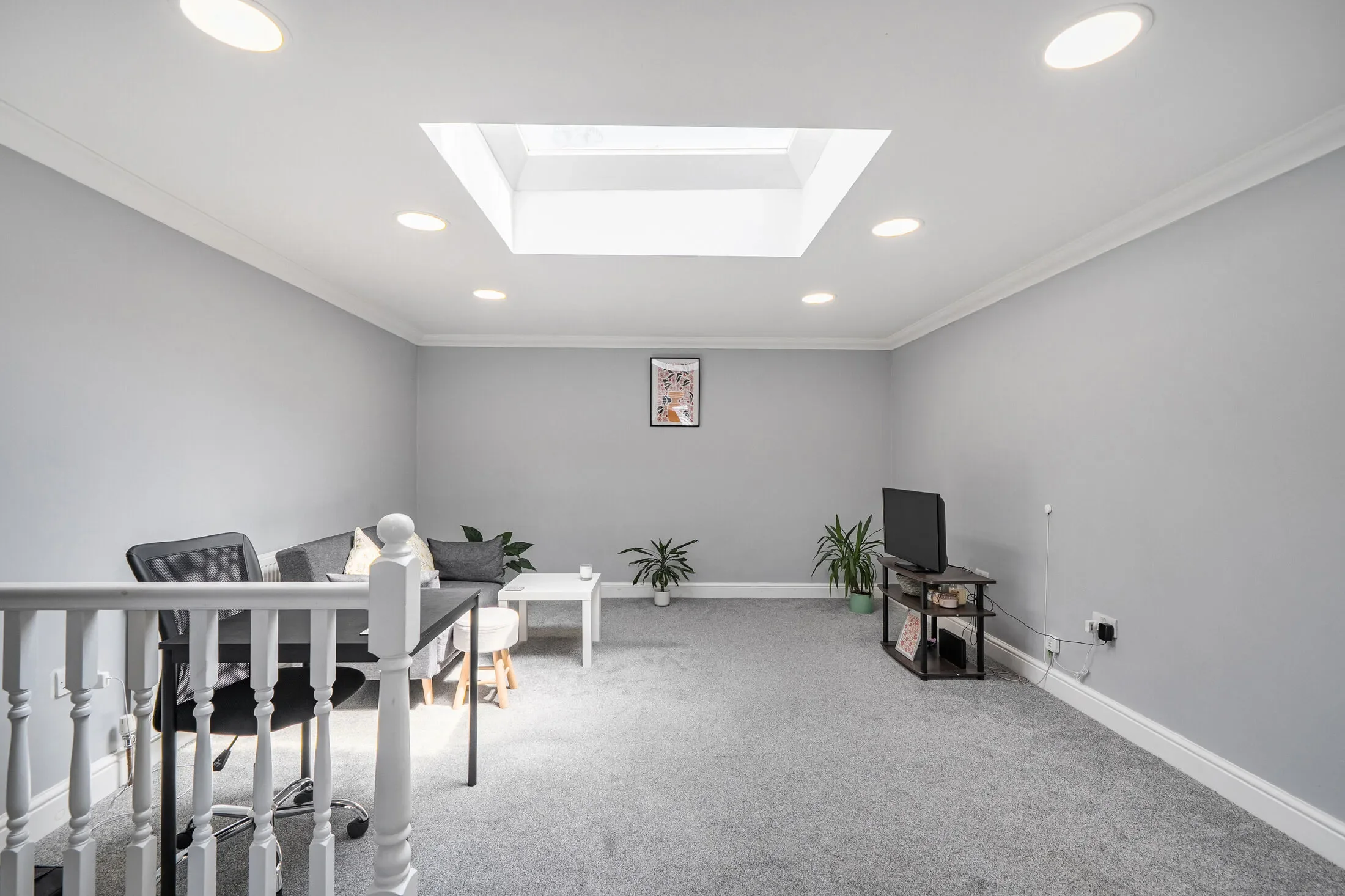 Flat Wallace Crescent in Greater London