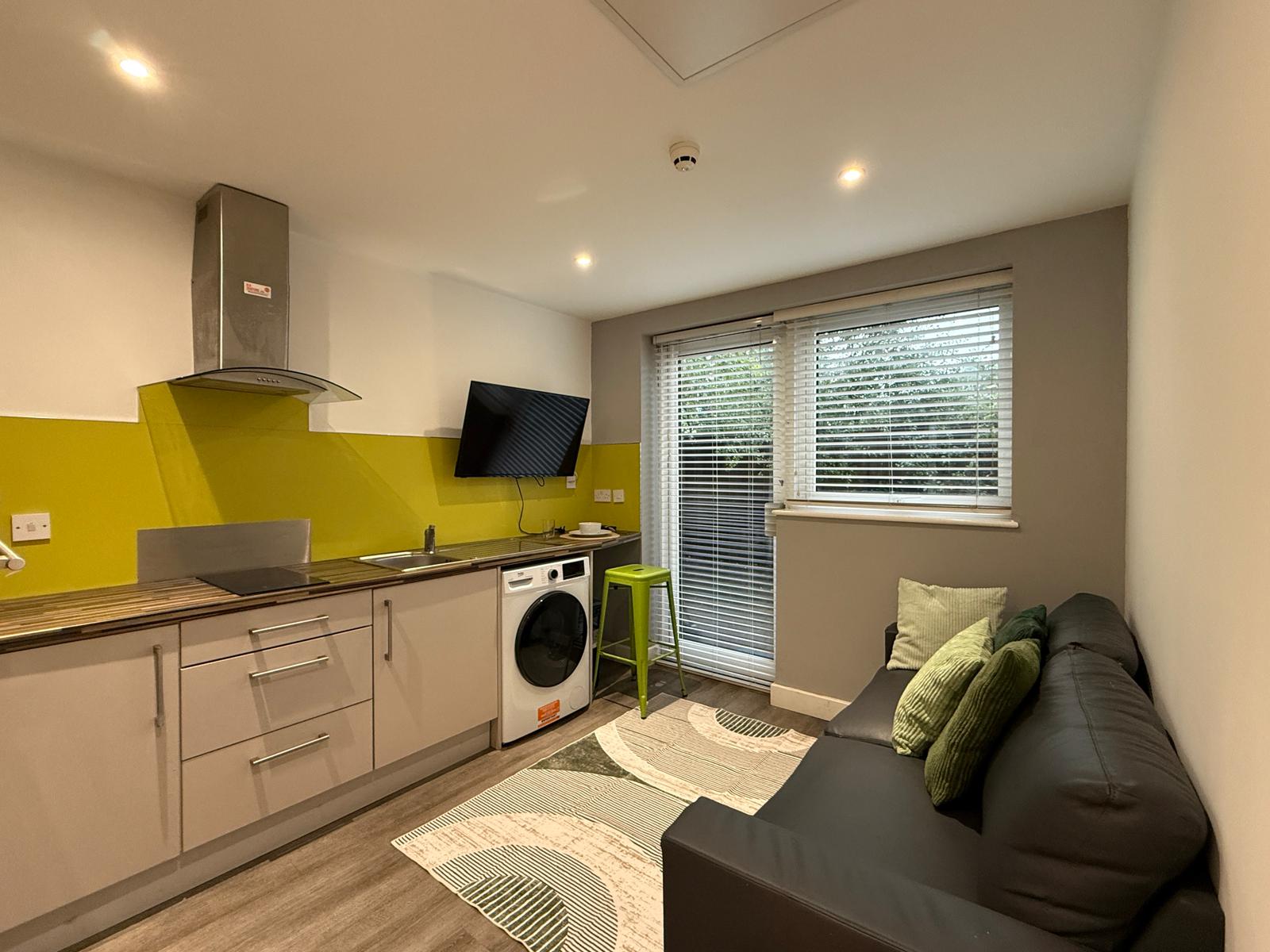 Room Clarendon Street in Nottingham