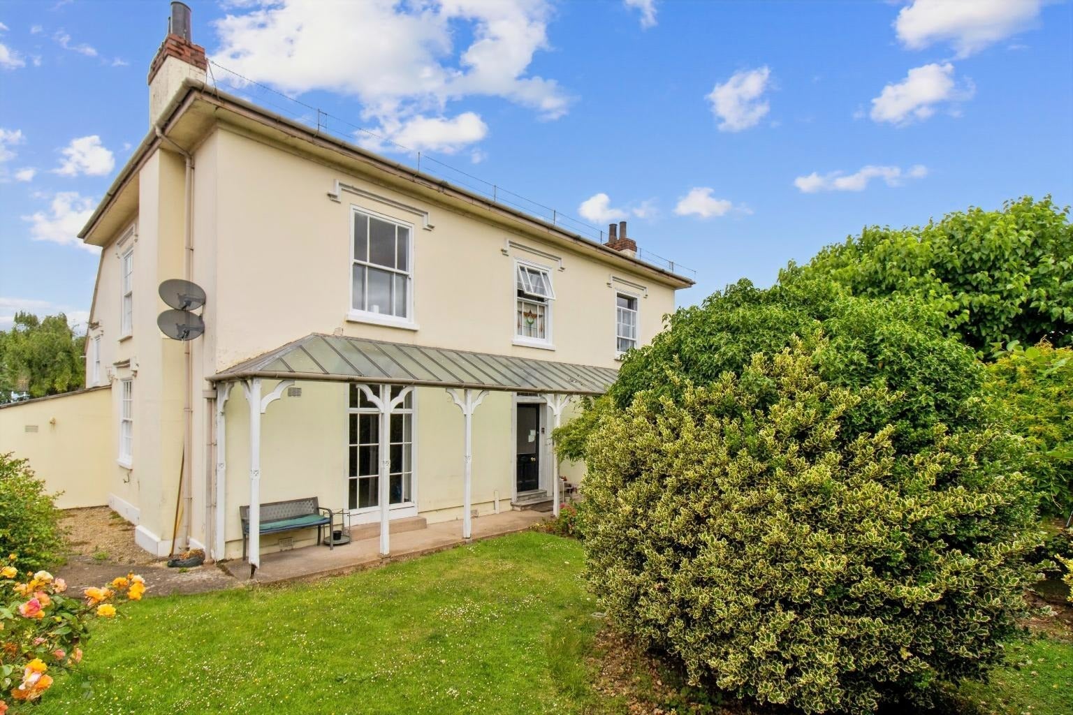 Flat Worcester Road in Malvern Hills