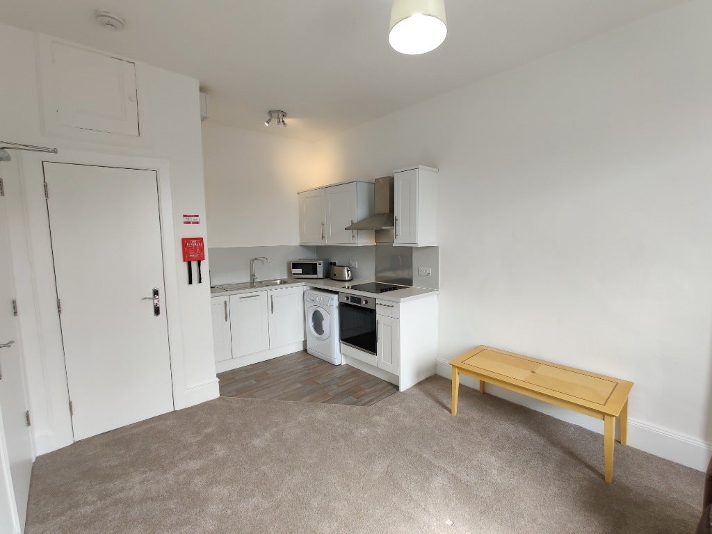 Flat Fountainbridge in City of Edinburgh