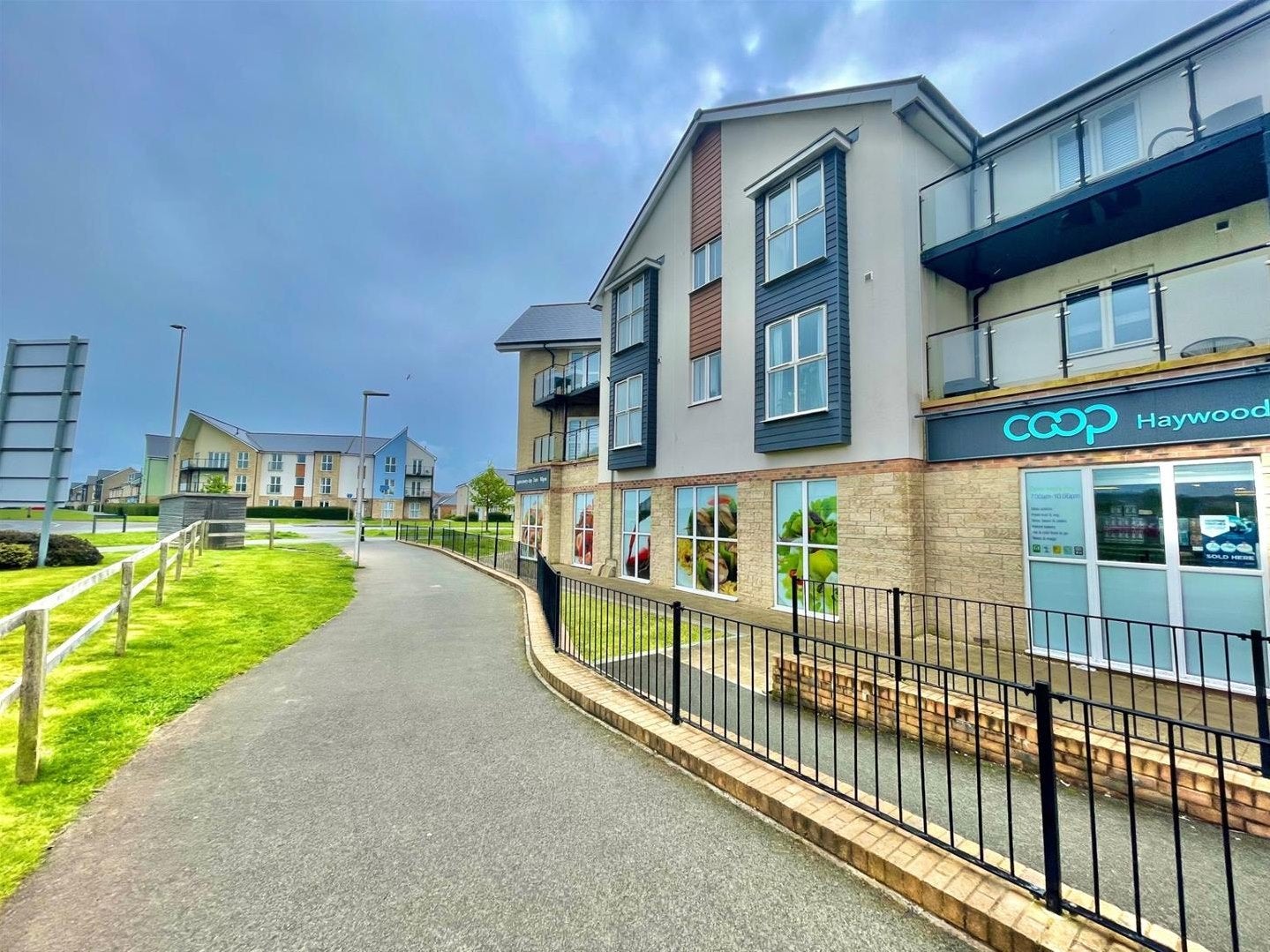 Flat Whitney Crescent in Weston-super-Mare