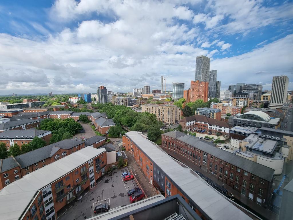 Flat Wharfside Street in Birmingham
