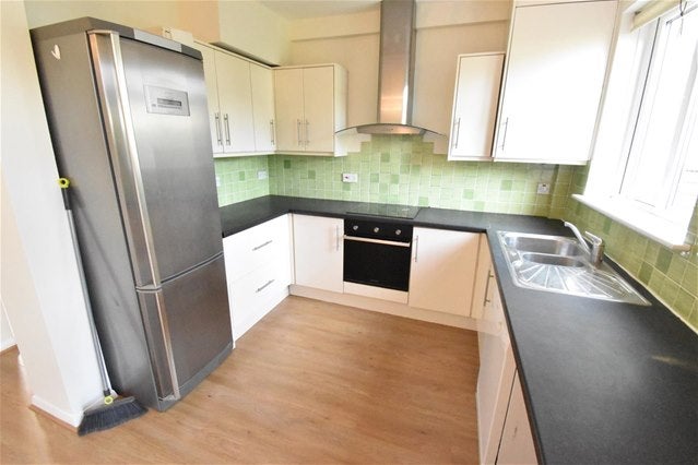 House Lingfield Avenue in Greater London
