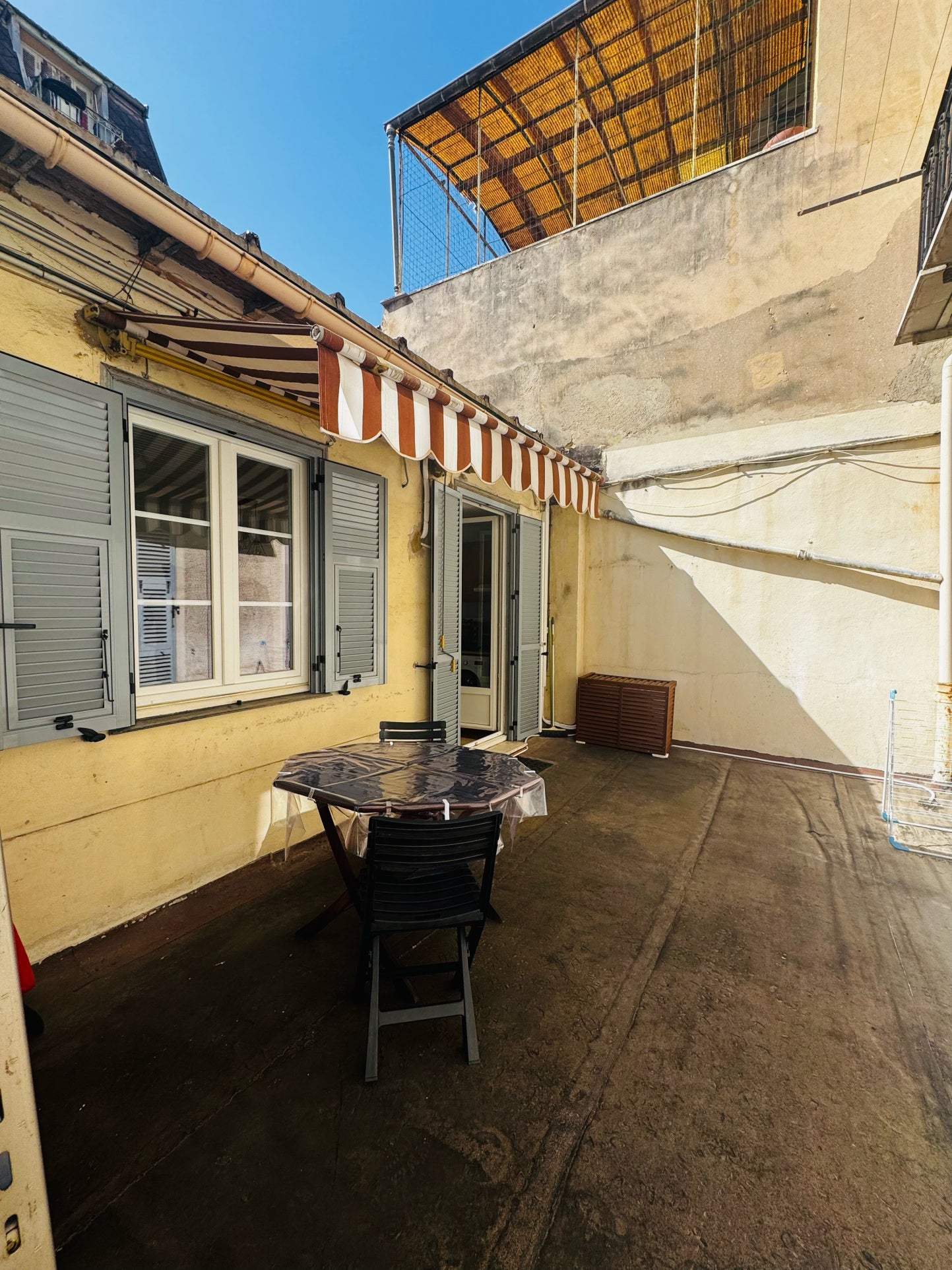 Flat Rue Biscarra in Nice