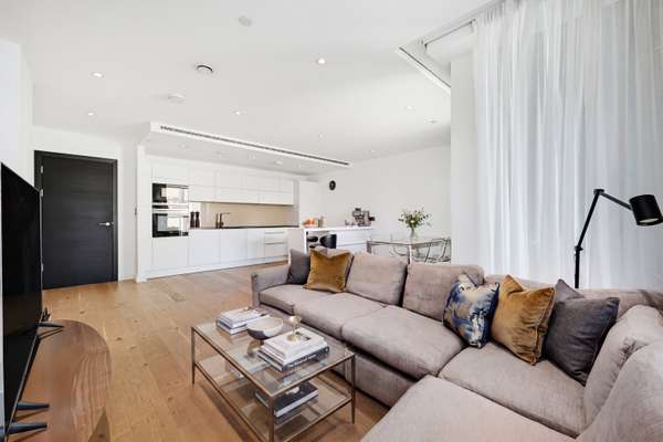 Flat Great Peter Street in City of Westminster