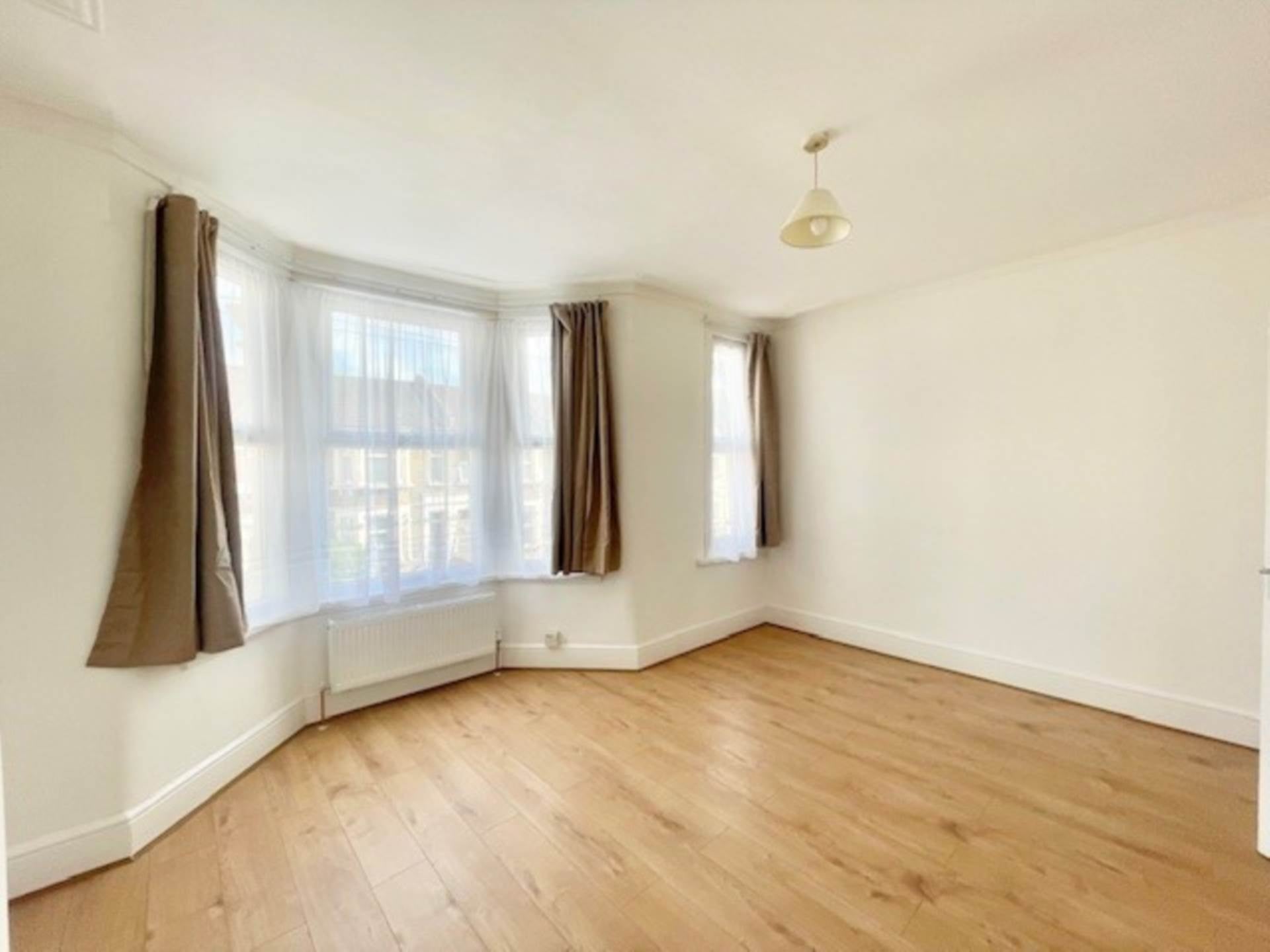 House Sibley Grove in Greater London