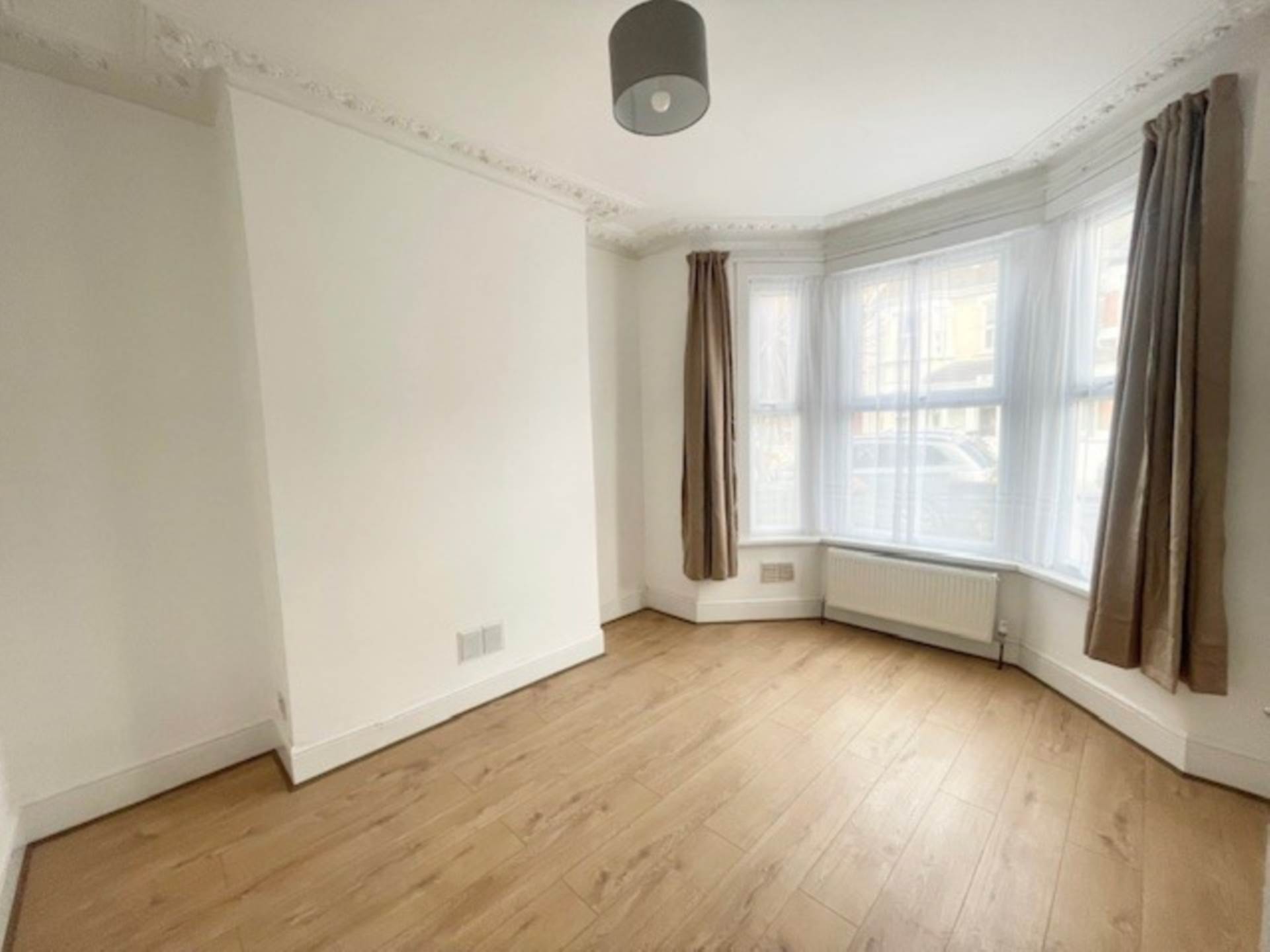House Sibley Grove in Greater London