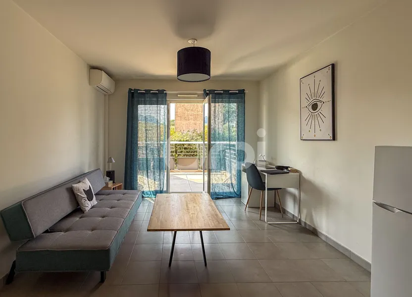 Appartement Rond-Point Raoul et Héloïse Mege à Roquebrune-sur-Argens