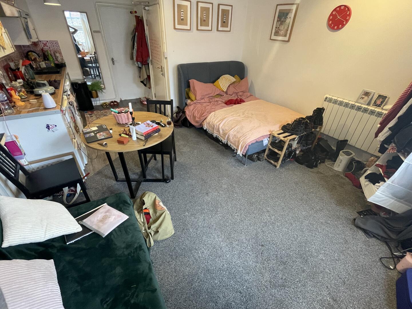 Flat Newport Place in City of Westminster