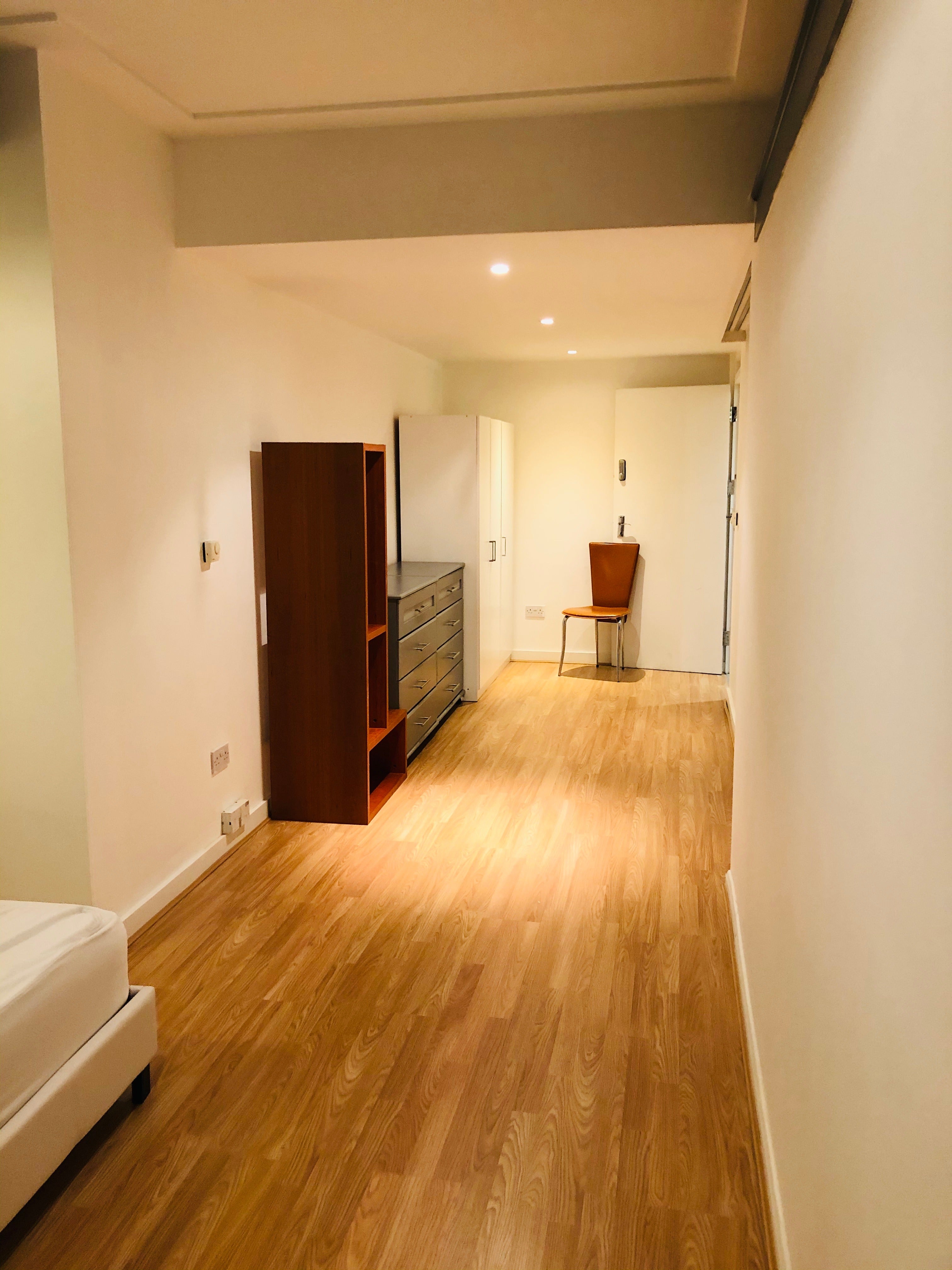 Flat Burford Road in Greater London