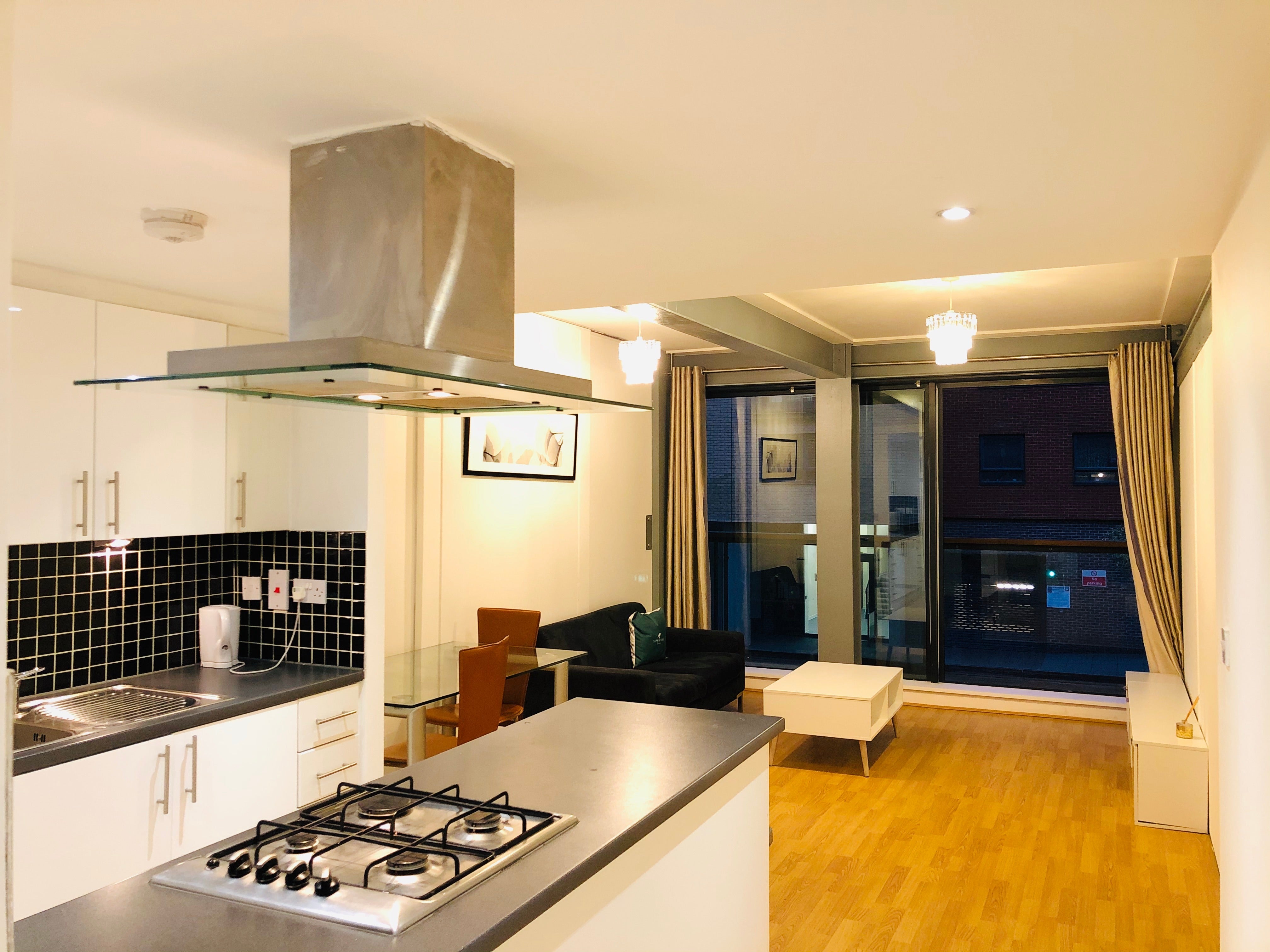 Flat Burford Road in Greater London