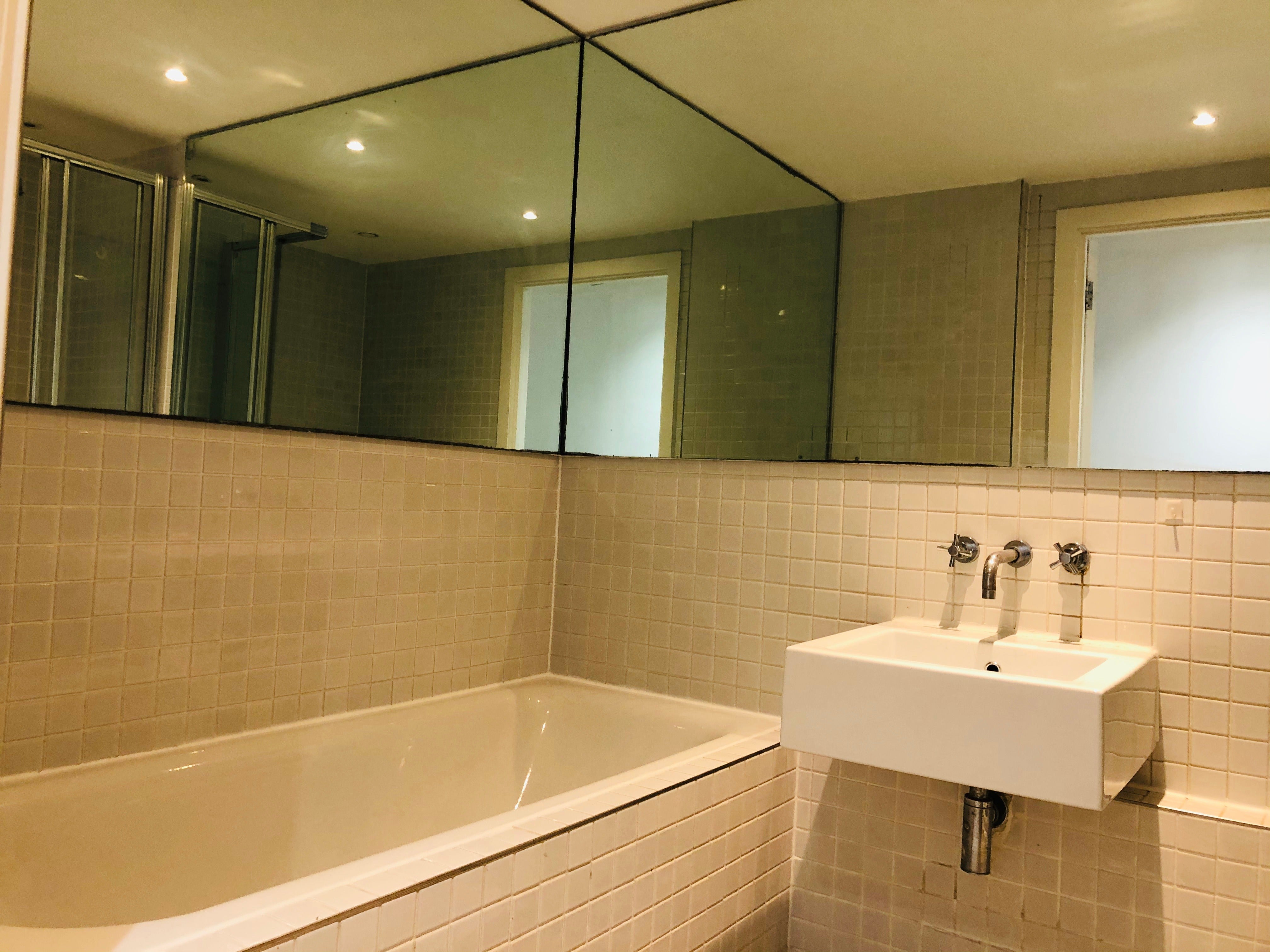 Flat Burford Road in Greater London