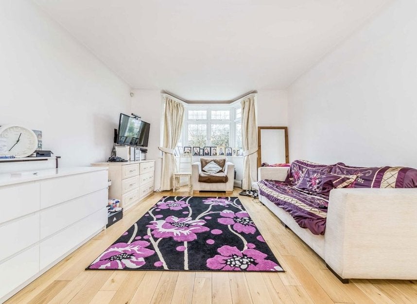 House Manor Grove in Greater London