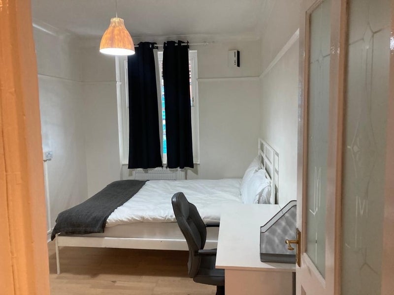 Room Portpool Lane in Greater London