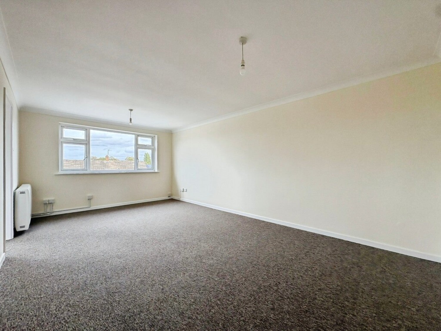 Flat Heathfield Grove in Nottingham
