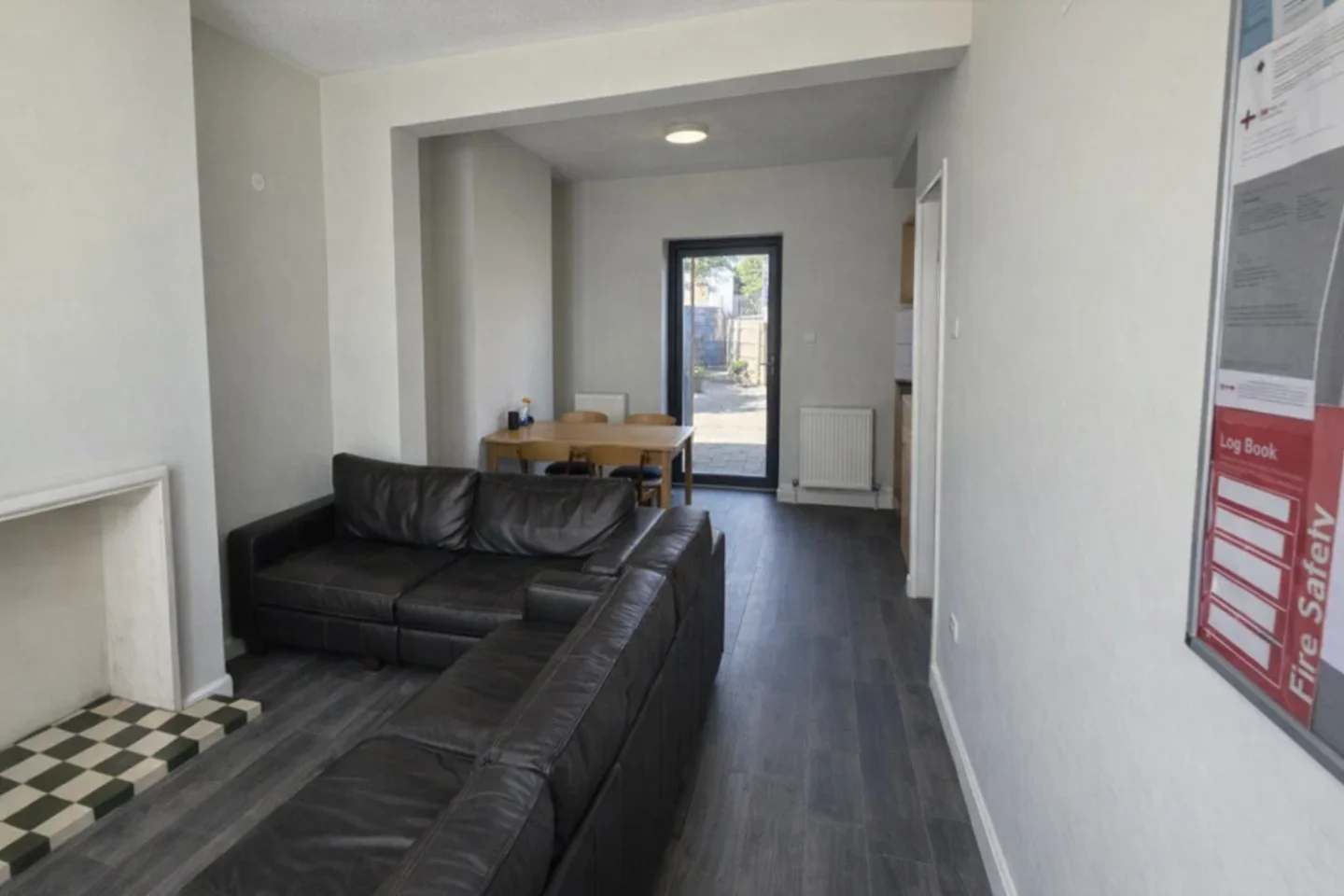 Room Byron Road in Gillingham