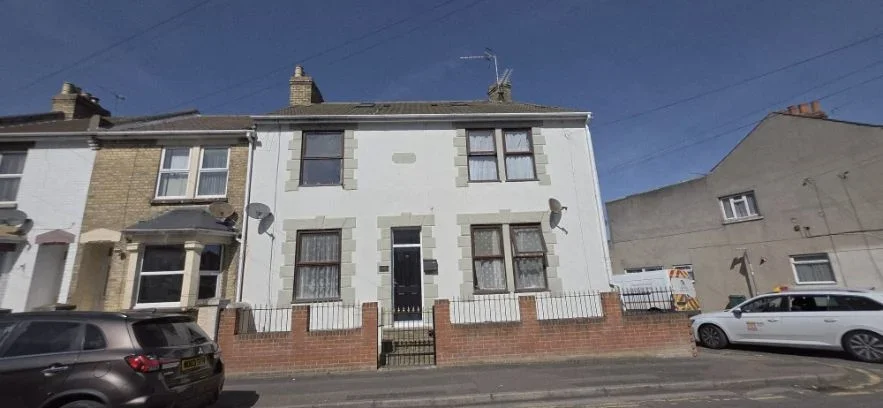 Room Byron Road in Gillingham