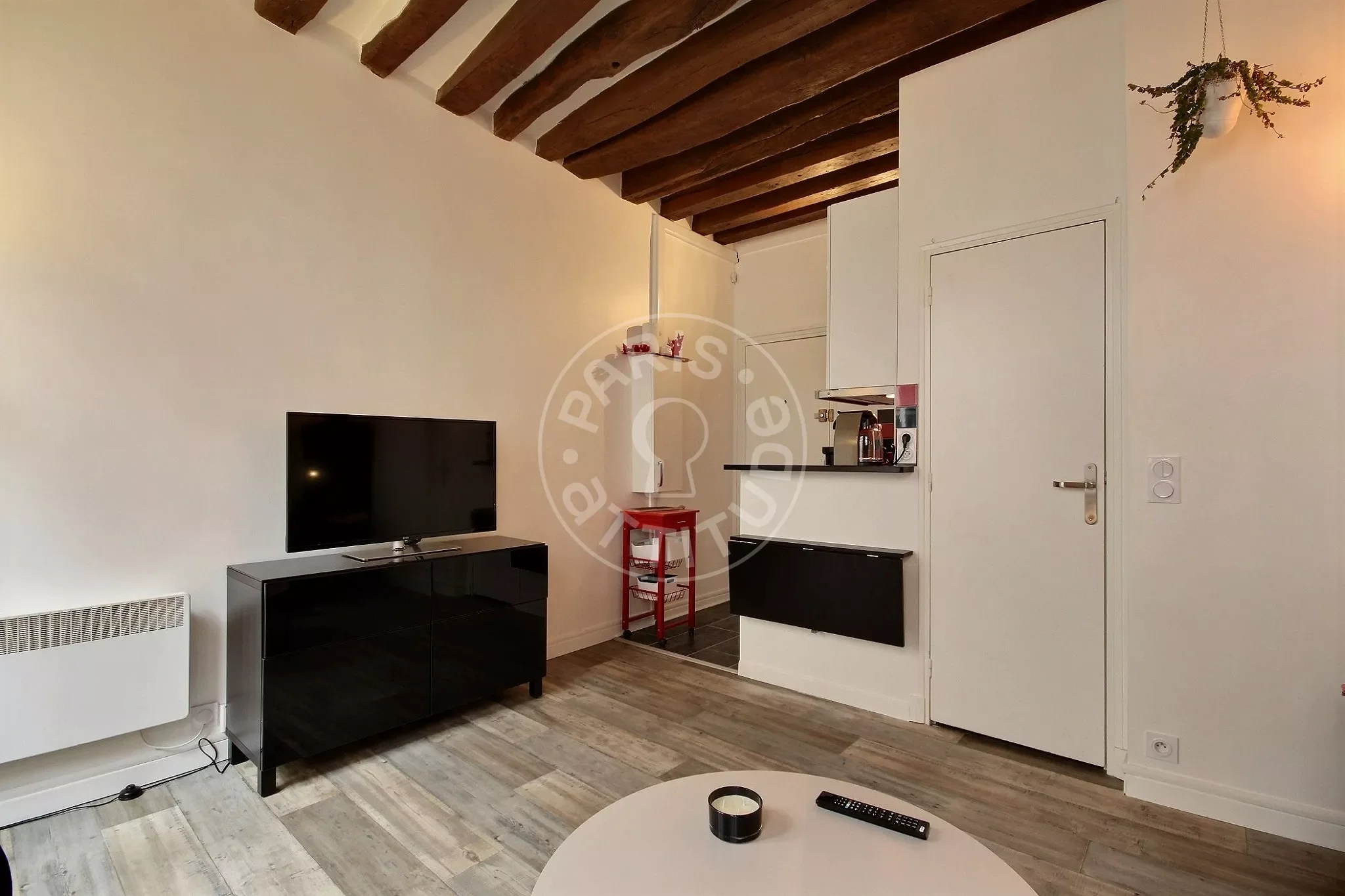 Flat Rue de Saintonge in Paris