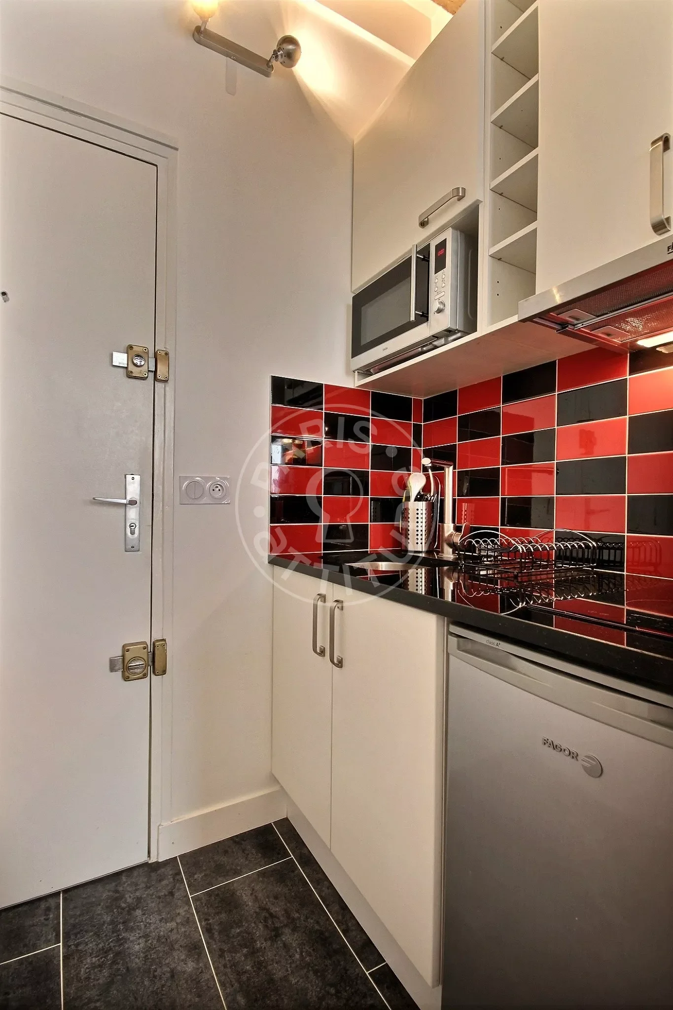 Flat Rue de Saintonge in Paris