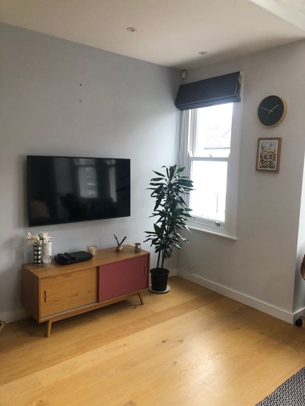Room Beryl Road in Greater London