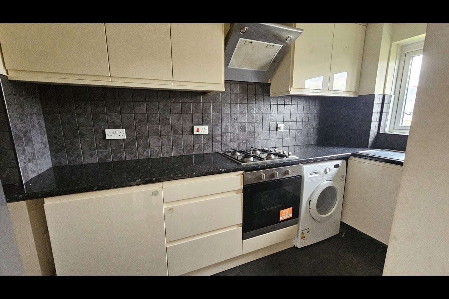 Flat John Silkin Lane in Greater London