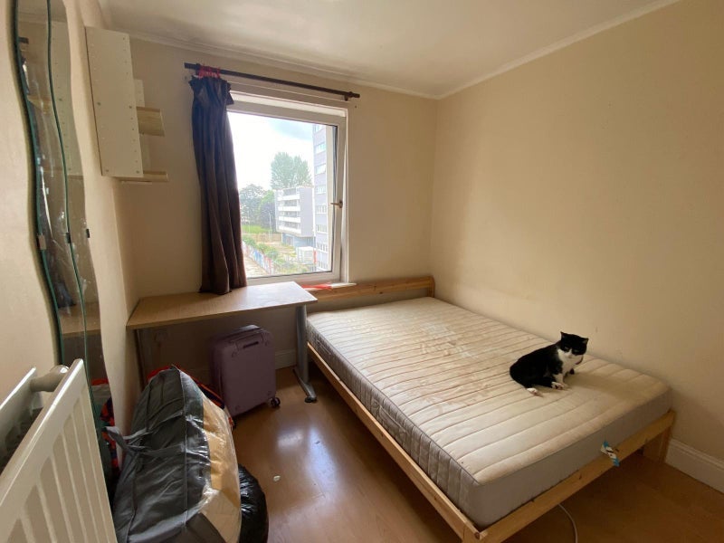 Room Glenfinnan Drive in Glasgow