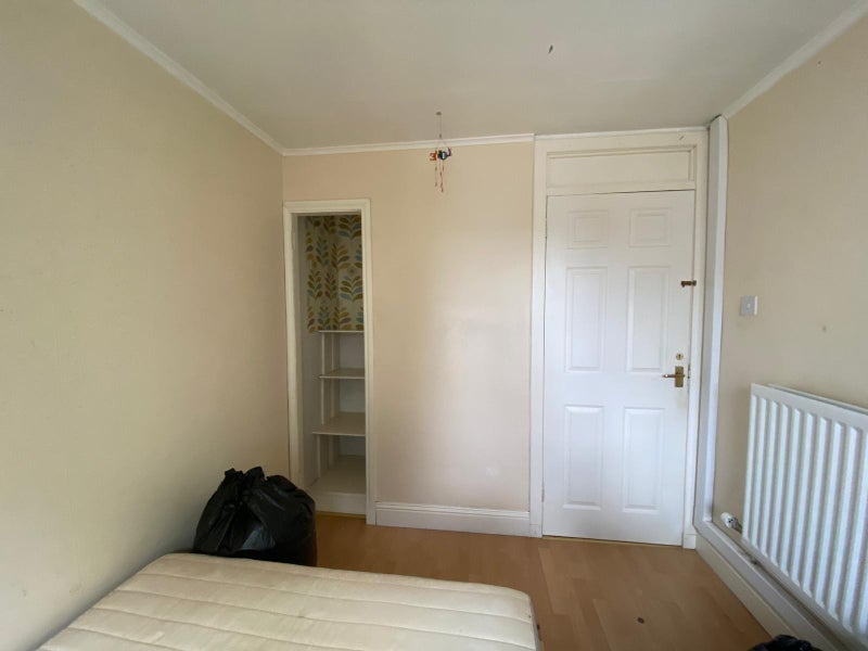 Room Glenfinnan Drive in Glasgow