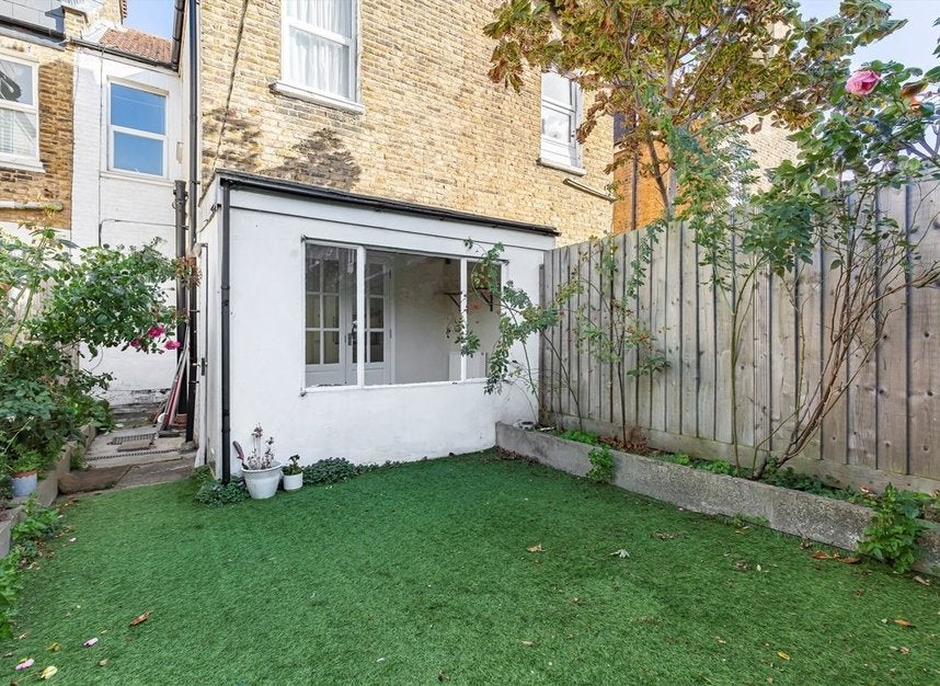 House Seaford Road in Greater London