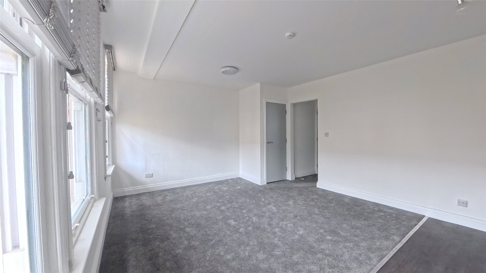 Flat Dunster Gardens in Greater London
