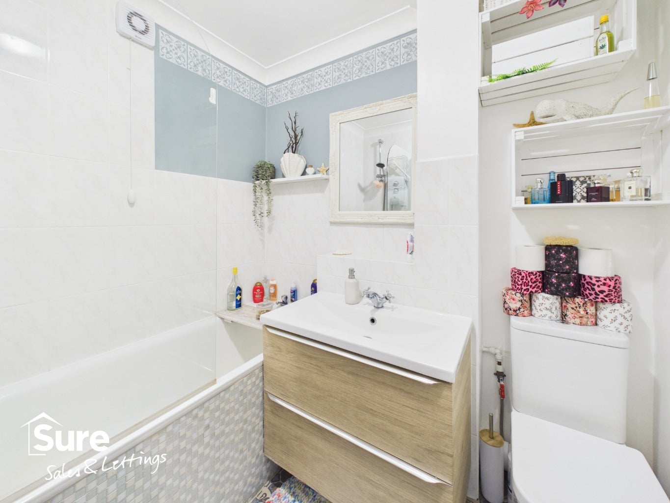 Flat Shenley Road in Dacorum