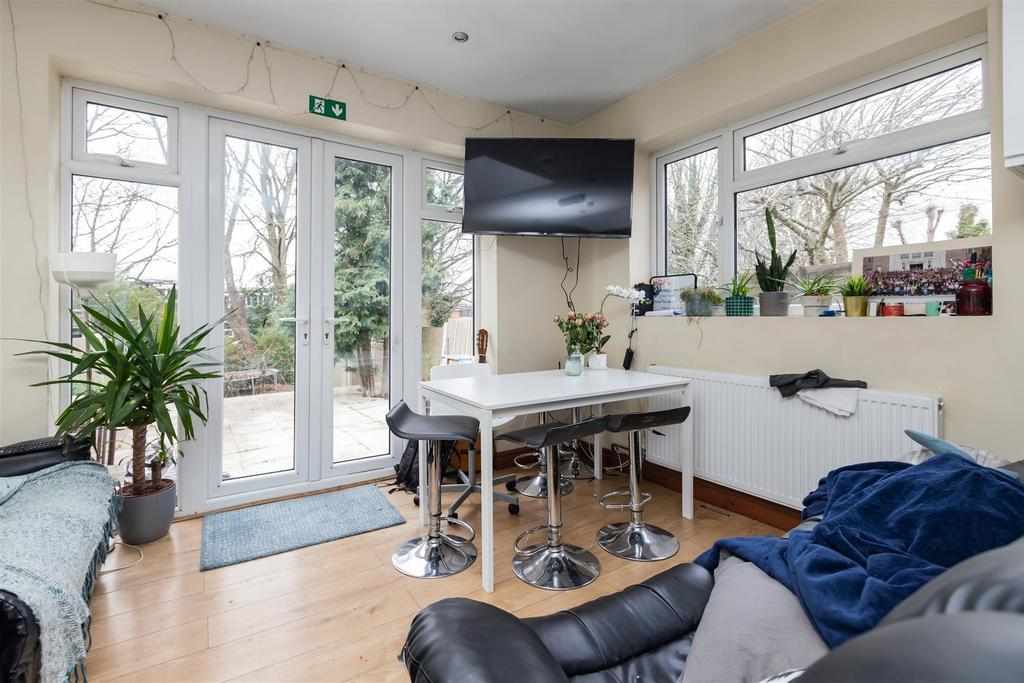 Flat Bournbrook Road in Birmingham