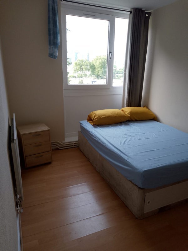 Room Dryfield Walk in Greater London
