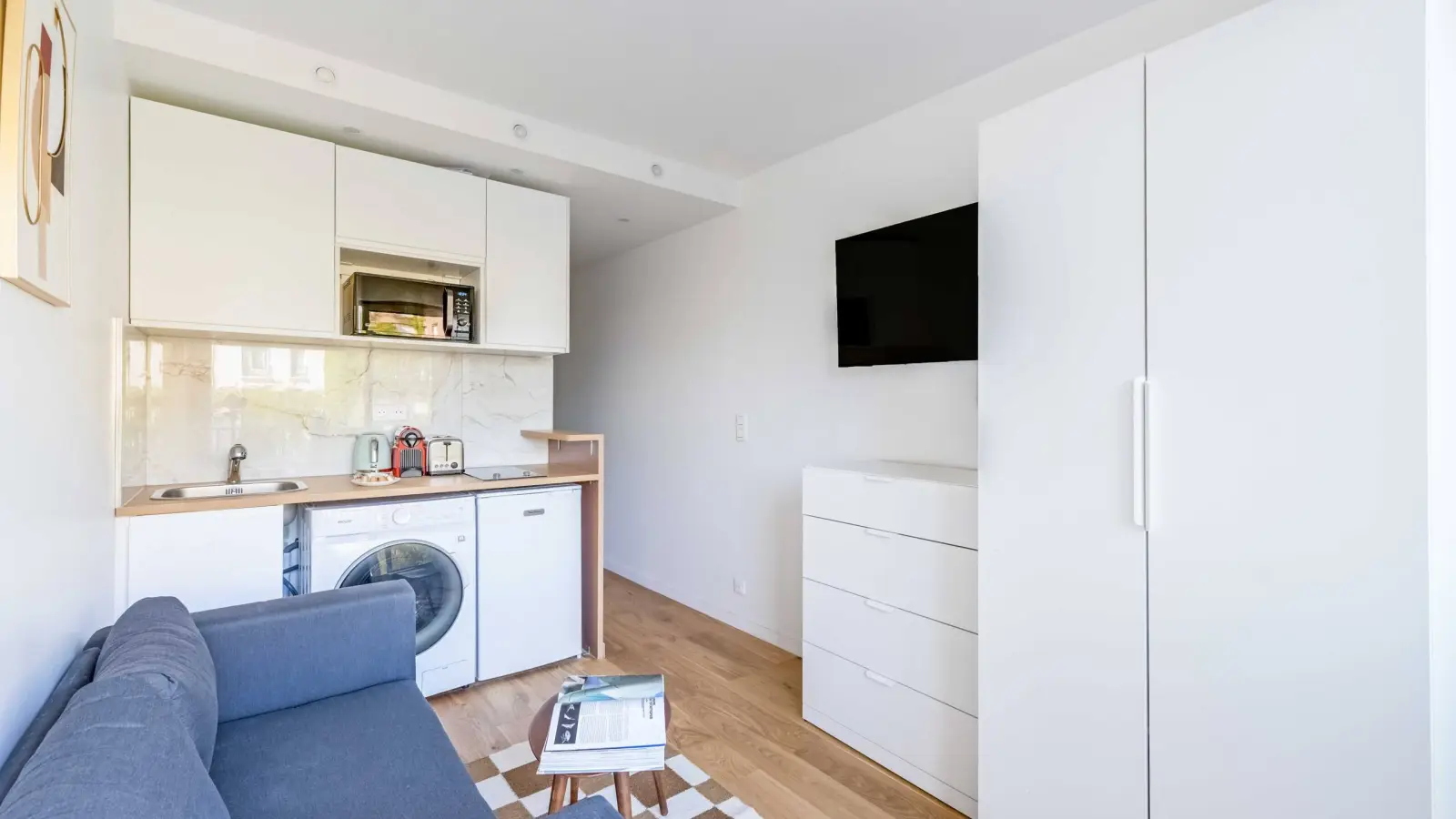Flat Rue de la Tour in Paris