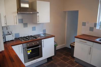Room Machen Place in Cardiff