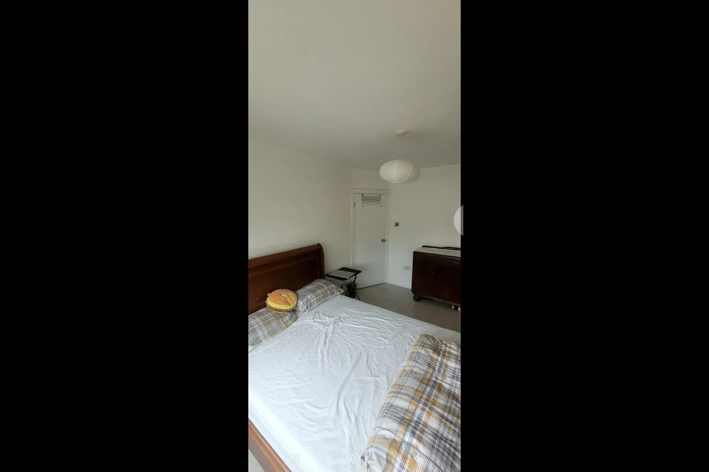 Room Tavistock Road in Greater London