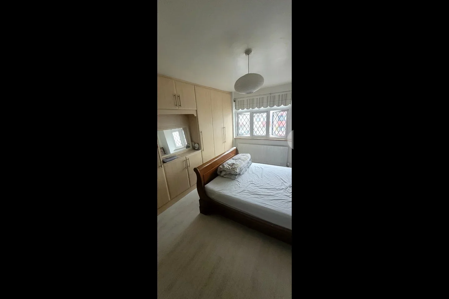 Room Tavistock Road in Greater London
