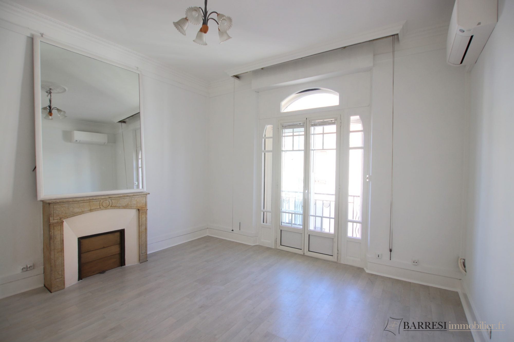 Room Rue Adolphe Guiol in Toulon