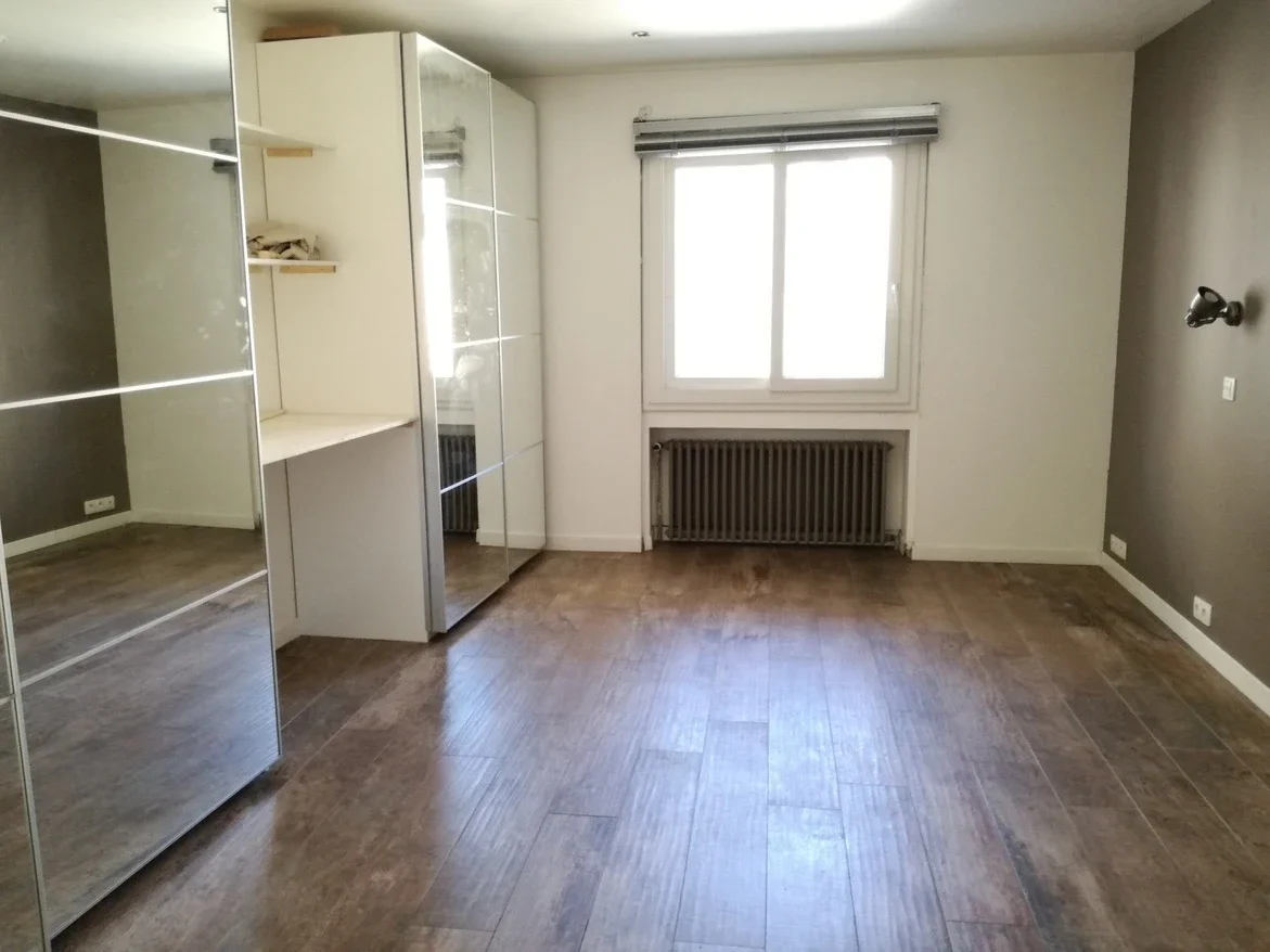Flat Rue Condorcet in Grenoble