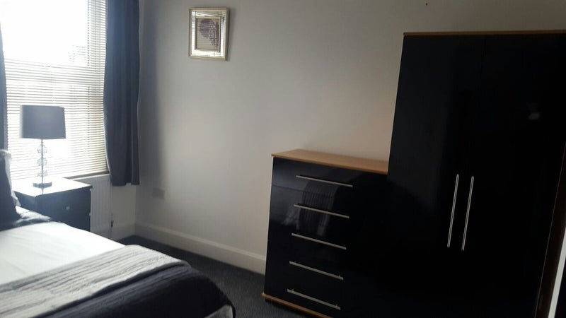 Room Chingford Road in Greater London