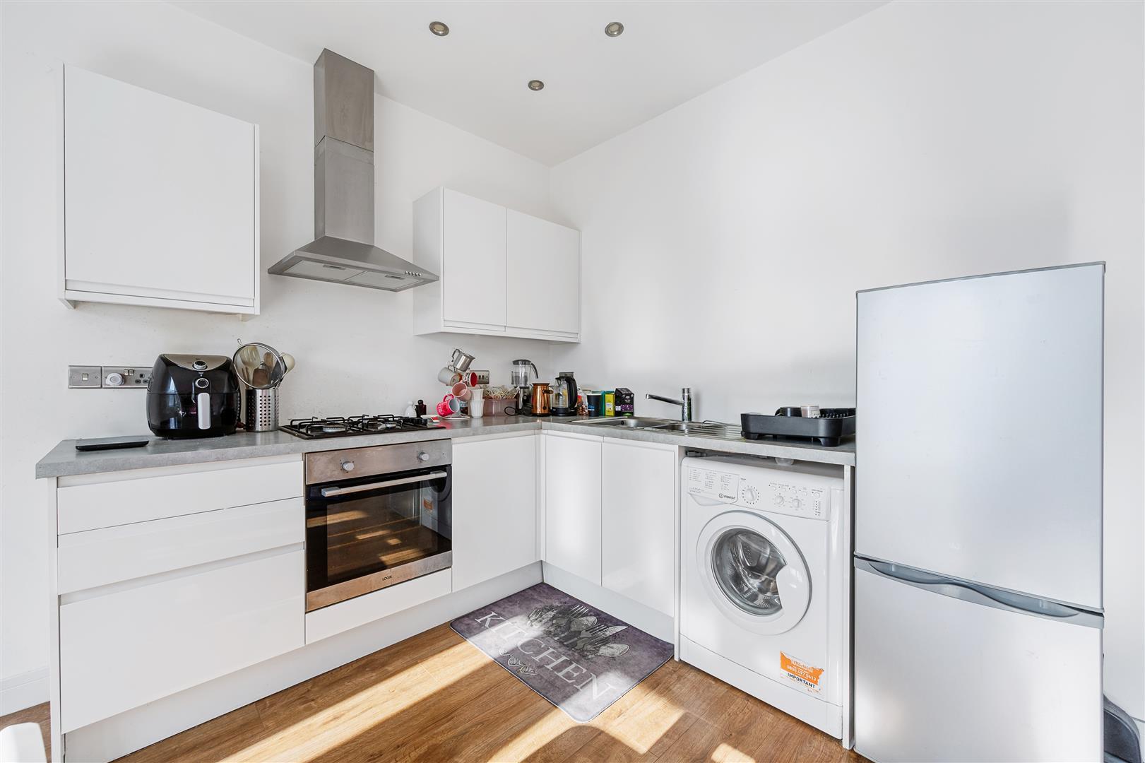 Flat Allison Road in Greater London