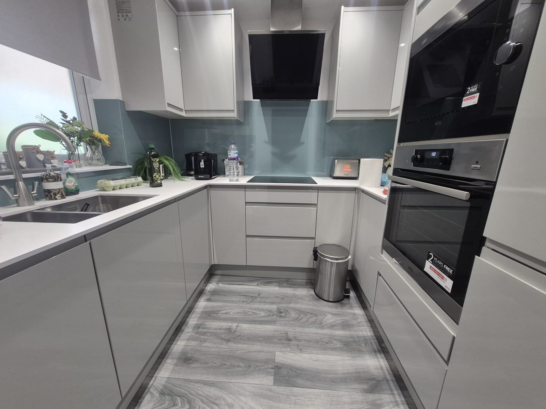 Flat Kersfield Road in Greater London