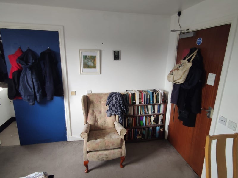 Room Artichoke Place in Greater London
