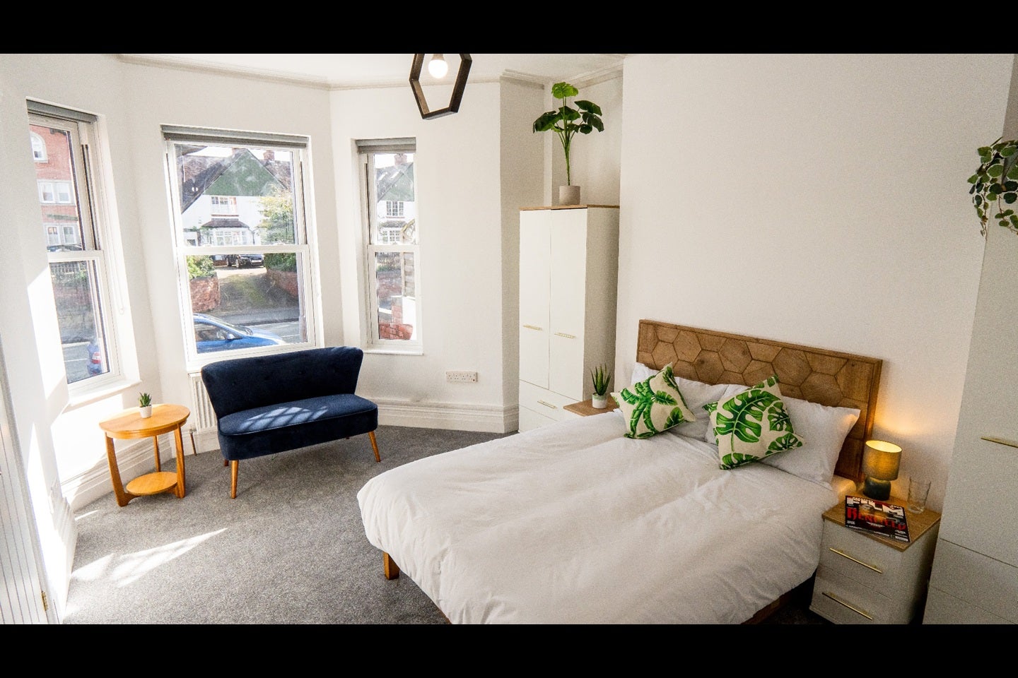 Room Bath Road in Worcester