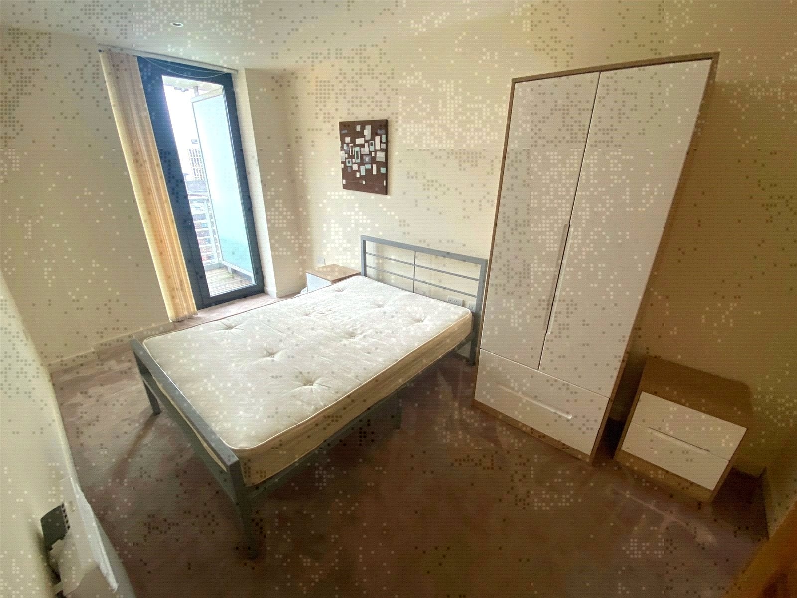 Flat Kelso Place in Manchester